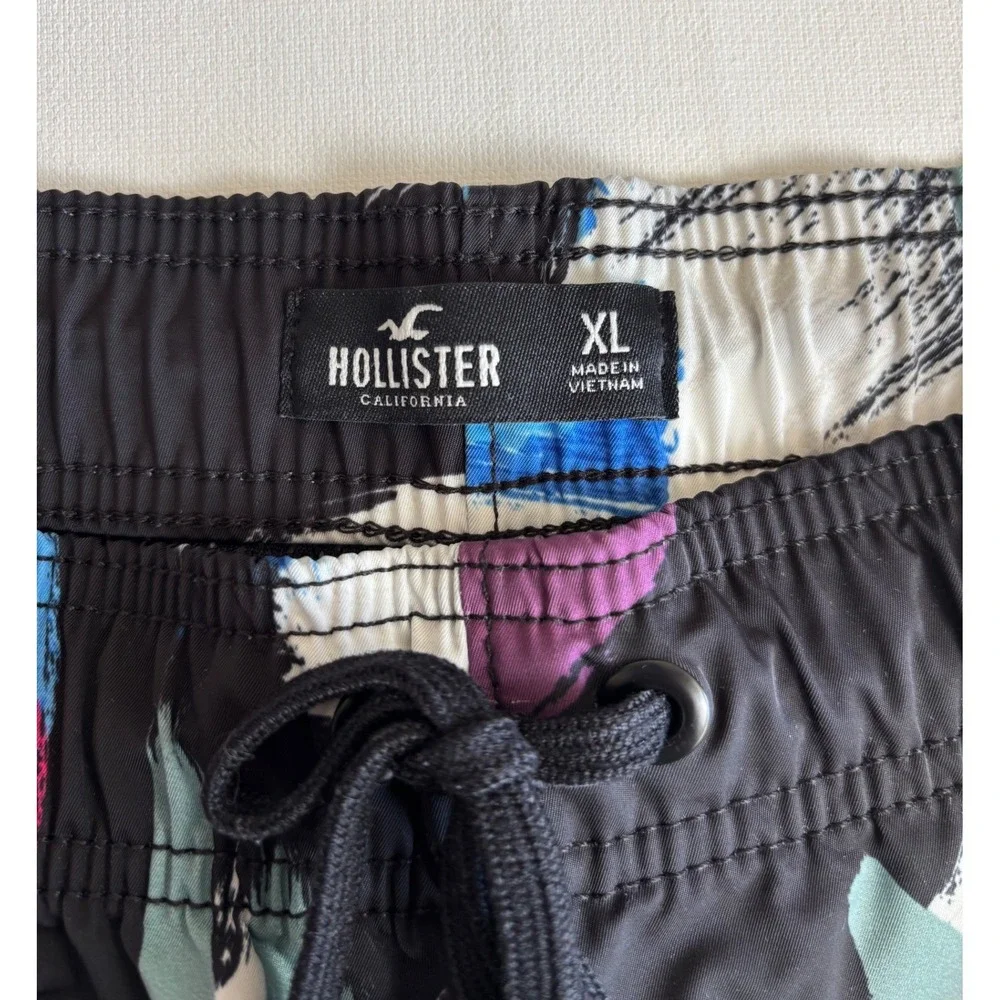 Hollister Mens Swim Trunks XL Abstract Brushstroke Blue Pink Black Mesh‎ Lined